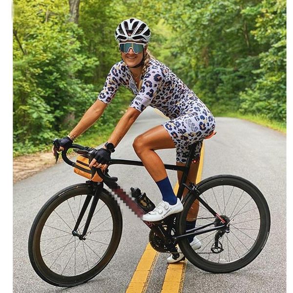 racing sets 2021 women's short sleeve jersey three pineapples pro mtb cycling clothing ciclismo mujer bike apparel in europe, Black;blue
racing sets 2021 women's short sleeve jersey three pineapples pro mtb cycling clothing ciclismo mujer bike apparel in europe, Black;blue