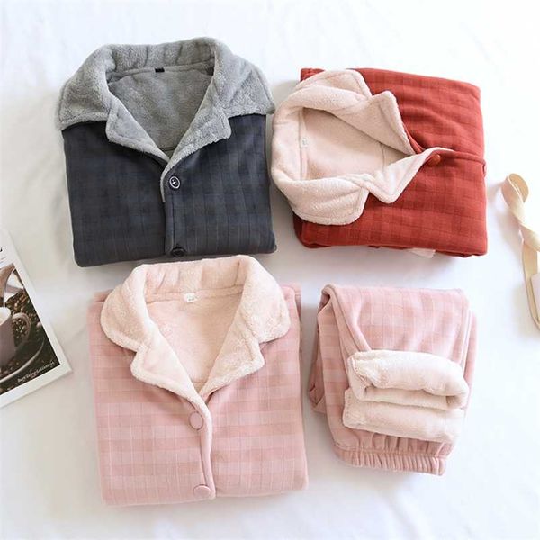 couple winter pajama set thick warm flannel homewear plus velvet lounge wear female home service clothes suit long-sleeve pijama 211111, Black;red
couple winter pajama set thick warm flannel homewear plus velvet lounge wear female home service clothes suit long-sleeve pijama 211111, Black;red