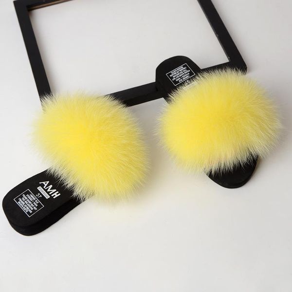 slippers 96322221# 2021 fashion winter indoor shoes female summer wear slope heel high fur, Black
slippers 96322221# 2021 fashion winter indoor shoes female summer wear slope heel high fur, Black