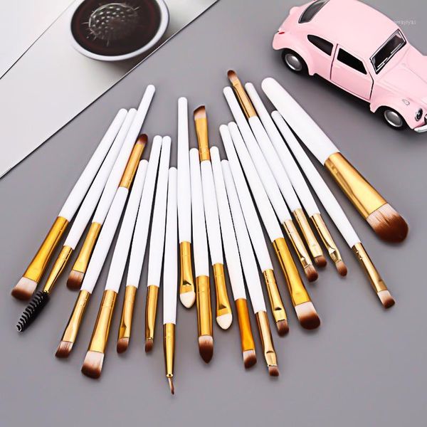 20pcs multi-color-makeup-brush eye shadow brush eyebrow novice beauty tool set for women professional makeup-tools1
20pcs multi-color-makeup-brush eye shadow brush eyebrow novice beauty tool set for women professional makeup-tools1