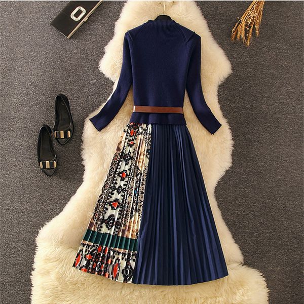 2021elegant knitted patchwork pleated midi dress 2021 fall winter fashion women long sleeve ethnic retro printing pleated dress, Black;gray
2021elegant knitted patchwork pleated midi dress 2021 fall winter fashion women long sleeve ethnic retro printing pleated dress, Black;gray