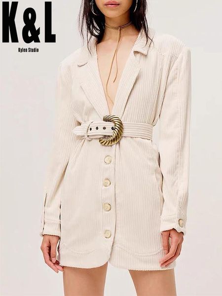 casual dresses french street vintage lapel metal buckle belt slim long-sleeved single-breasted corduroy suit dress 2021 autumn winter women, Black;gray
casual dresses french street vintage lapel metal buckle belt slim long-sleeved single-breasted corduroy suit dress 2021 autumn winter women, Black;gray