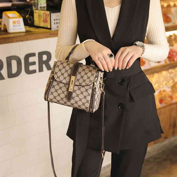 75% off women's bag autumn and winter new soft leather handbag atmosphere large capacity sling shoulder messenger bag mother's
75% off women's bag autumn and winter new soft leather handbag atmosphere large capacity sling shoulder messenger bag mother's