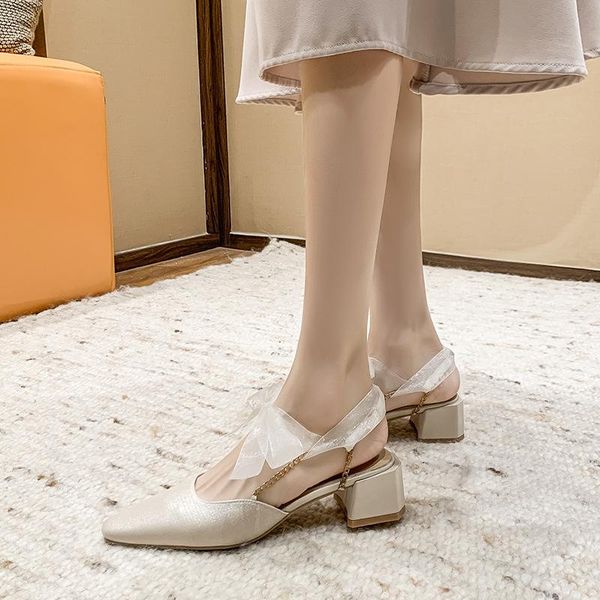 sandals celebrity metal chain riband modern women summer beach shoes mary janes small square toe thick heels sandalias mujer2021, Black
sandals celebrity metal chain riband modern women summer beach shoes mary janes small square toe thick heels sandalias mujer2021, Black
