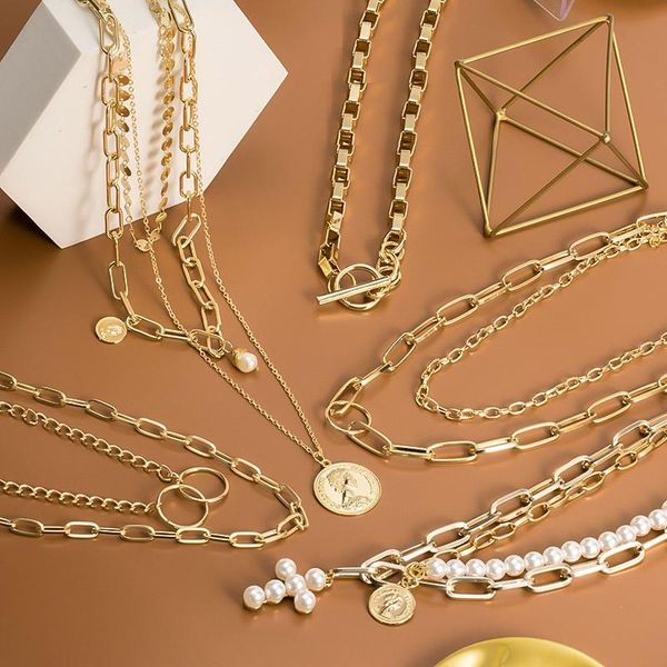 chains fashion trendy chain pearl necklace for women baroque locking metal pendants necklaces party girl accessories gold silver color
chains fashion trendy chain pearl necklace for women baroque locking metal pendants necklaces party girl accessories gold silver color