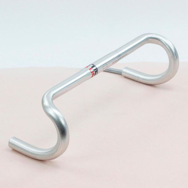 bike handlebars &components aluminum bicycle handlebar drop bar 26mm 31.8mm x 380mm 400mm 420mm classic silver for minivelo 700c road tourin
bike handlebars &components aluminum bicycle handlebar drop bar 26mm 31.8mm x 380mm 400mm 420mm classic silver for minivelo 700c road tourin