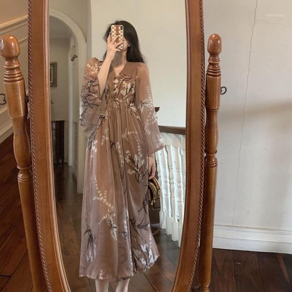 ethnic clothing japanese temperament long skirt halter chiffon french dress gentle, charming and elegant design niche sense of spring 2021, Red
ethnic clothing japanese temperament long skirt halter chiffon french dress gentle, charming and elegant design niche sense of spring 2021, Red