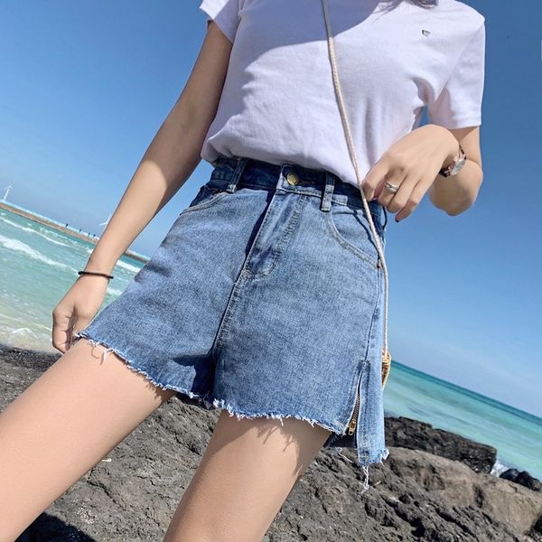 women's shorts korean denim 2020 summer new small high waist loose thin versatile student wide leg pants, White;black
women's shorts korean denim 2020 summer new small high waist loose thin versatile student wide leg pants, White;black