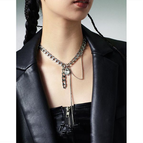 diamond inlaid water drop tassel necklace design fashion cool wind clavicle chain simple personality net red pendant female, Black
diamond inlaid water drop tassel necklace design fashion cool wind clavicle chain simple personality net red pendant female, Black