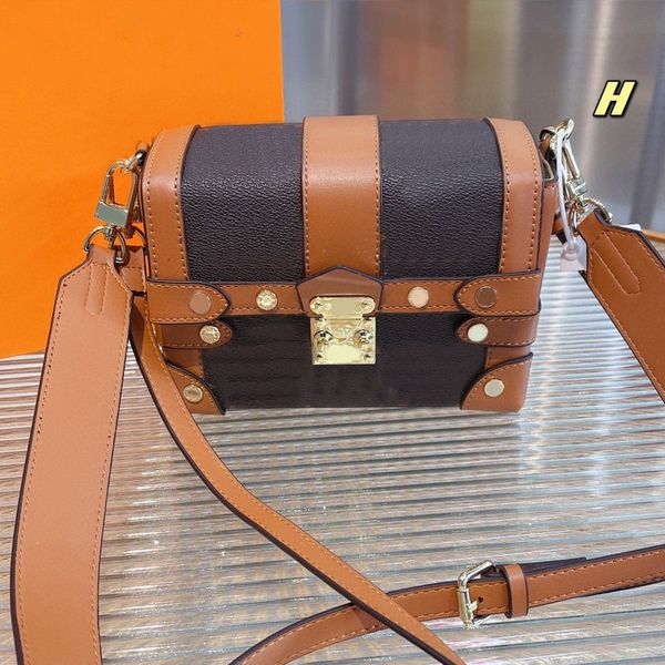 crossbody messenger bag founder box shape shoulder bag two belts classic buckle real leather women handbag purse yellow 18*8*13cm
crossbody messenger bag founder box shape shoulder bag two belts classic buckle real leather women handbag purse yellow 18*8*13cm