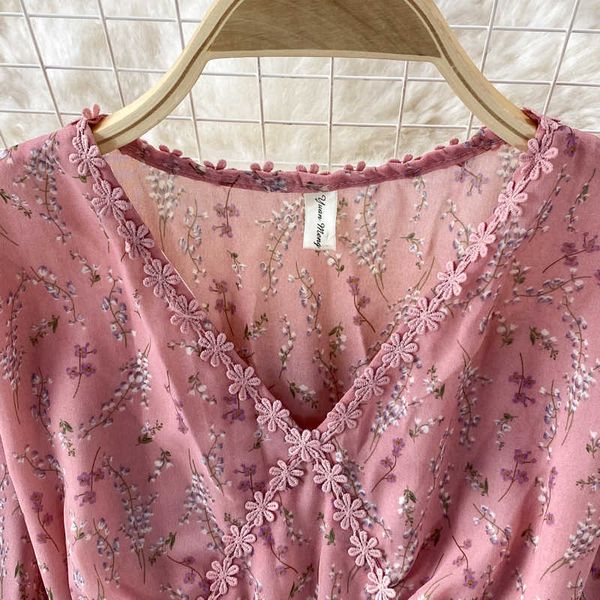 floral printed chiffon midi dress women summer flare short sleeve lace patchwork high waist a-line vestidos female 2021 new y0603, Black;gray
floral printed chiffon midi dress women summer flare short sleeve lace patchwork high waist a-line vestidos female 2021 new y0603, Black;gray