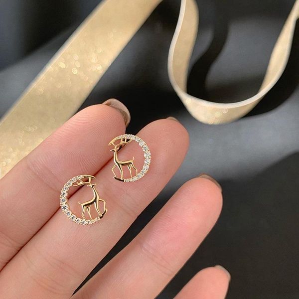 delicate christmas jewelry animal deer stud earring for women girls trendy rhinestone moon crescent small earings friend gift, Golden;silver
delicate christmas jewelry animal deer stud earring for women girls trendy rhinestone moon crescent small earings friend gift, Golden;silver