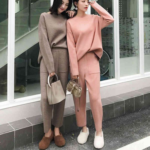 o neck two piece outfits winter sweater tracksuits long sleeve jumpers elastic waist pants female knitted 2 pieces set 99b 210420, White
o neck two piece outfits winter sweater tracksuits long sleeve jumpers elastic waist pants female knitted 2 pieces set 99b 210420, White