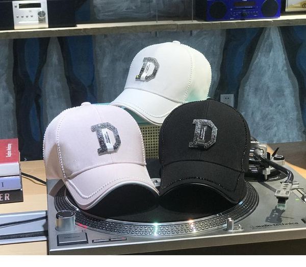 2021 designers caps mens versatile cap sequin letter inlaid diamond hip hop hats trendy black casual baseball women sun hat holiday, Blue;gray
2021 designers caps mens versatile cap sequin letter inlaid diamond hip hop hats trendy black casual baseball women sun hat holiday, Blue;gray
