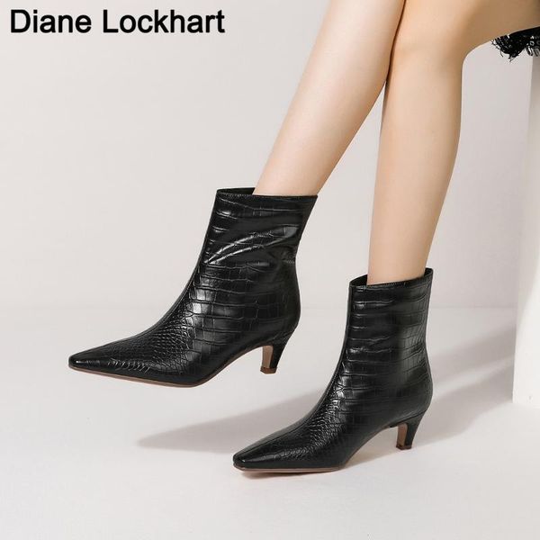 boots crocodile pattern short women wide fit ankle autumn winter mid heel shoes pointed booties femelle chaussures, Black
boots crocodile pattern short women wide fit ankle autumn winter mid heel shoes pointed booties femelle chaussures, Black