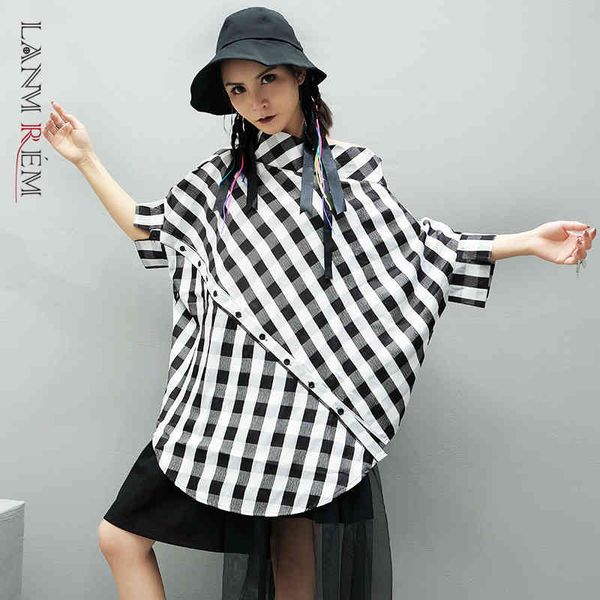 black white plaid shirt women summer stitching irregular blouse loose plus size batwing sleeve shirts fashion jf938 210507
black white plaid shirt women summer stitching irregular blouse loose plus size batwing sleeve shirts fashion jf938 210507