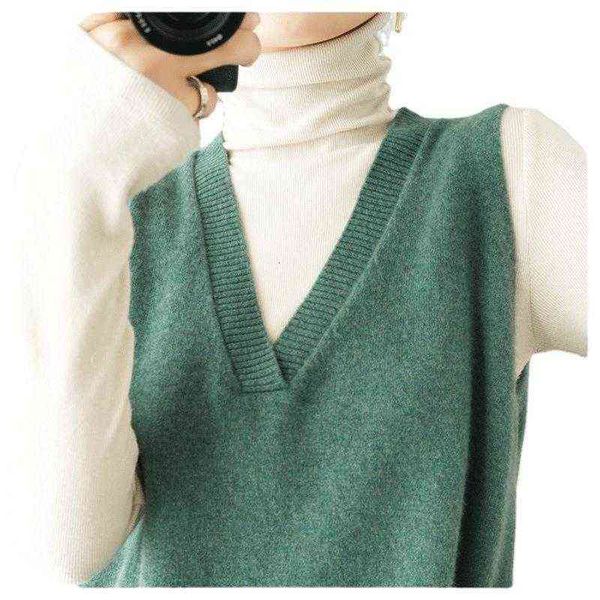 autumn and winter v-neck knitted vest women's outer wear pullover waistcoat loose sleeveless bottomless sweater, White;black
autumn and winter v-neck knitted vest women's outer wear pullover waistcoat loose sleeveless bottomless sweater, White;black