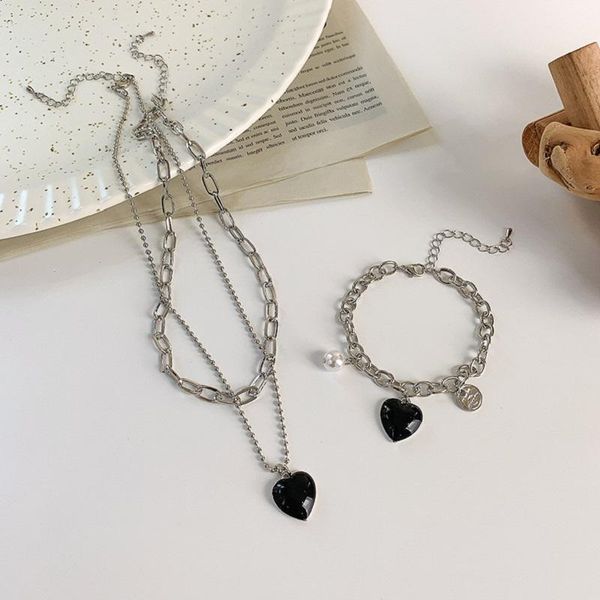 chains vintage multi-layer black heart pendant chain choker necklace for women gold silver color fashion chunky necklaces jewelry
chains vintage multi-layer black heart pendant chain choker necklace for women gold silver color fashion chunky necklaces jewelry