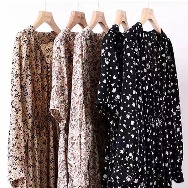 casual dresses women vintage 2021 autumn v neck floral print lantern long sleeve a line midi dress loose elegant chic female vestidos, Black;gray
casual dresses women vintage 2021 autumn v neck floral print lantern long sleeve a line midi dress loose elegant chic female vestidos, Black;gray