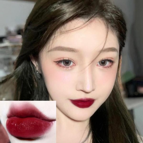 lip gloss matte lipstick smooth mud women tint pencil transparent red rose soot beauty female makeup professional cosmetics
lip gloss matte lipstick smooth mud women tint pencil transparent red rose soot beauty female makeup professional cosmetics