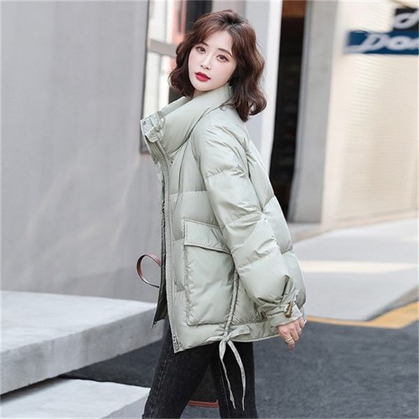 down jacket women's winter 2021 new fashion foreign style small short coat white duck down warm top, Black
down jacket women's winter 2021 new fashion foreign style small short coat white duck down warm top, Black