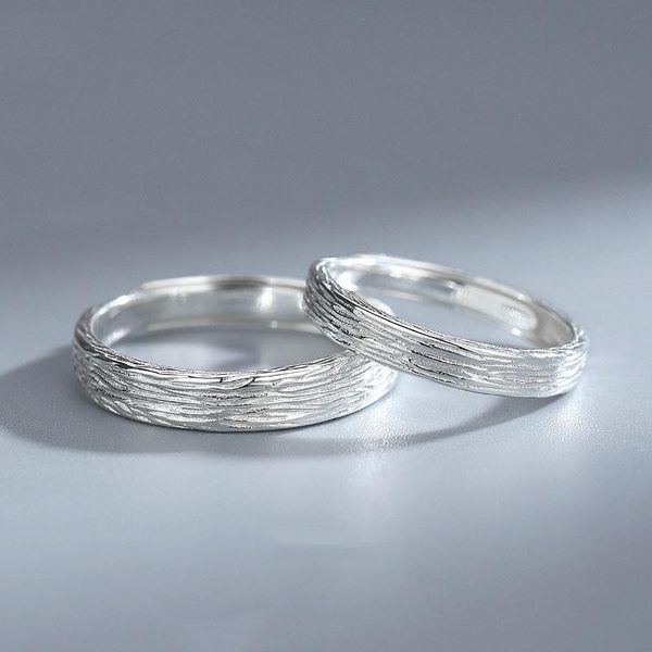 cluster rings silvology 925 sterling silver time trace couple for women original design silk line texture lovers ring minimalist jewelry, Golden;silver
cluster rings silvology 925 sterling silver time trace couple for women original design silk line texture lovers ring minimalist jewelry, Golden;silver