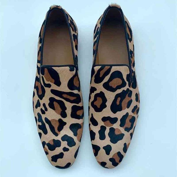 slippers novos sapatos masculinos moda casual negócios all-match artesanal leopardo imitação de camurça leve e simples um passo mocassins hl, Black
slippers novos sapatos masculinos moda casual negócios all-match artesanal leopardo imitação de camurça leve e simples um passo mocassins hl, Black