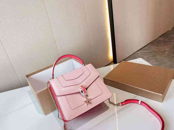 evening bags 2021 handbag pink fashion snake head buckle casual versatile style leather texture super good high-end brand temperam
evening bags 2021 handbag pink fashion snake head buckle casual versatile style leather texture super good high-end brand temperam