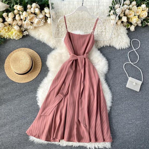 casual dresses beach suspenders dress women 2021 summer vintage striped print with belt slim midi party ladies a-line vestido de festa, Black;gray
casual dresses beach suspenders dress women 2021 summer vintage striped print with belt slim midi party ladies a-line vestido de festa, Black;gray