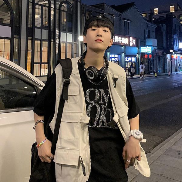 men's vests selling product in 2021 summer vest trendy personality tooling sleeveless jacket men clothing, Black;white
men's vests selling product in 2021 summer vest trendy personality tooling sleeveless jacket men clothing, Black;white