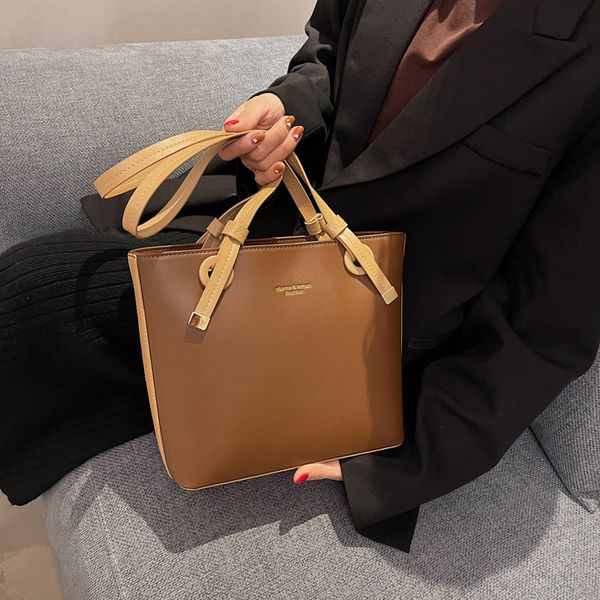 this year's popular bag women's large capacity 2021 texture trend autumn and winter single shoulder bag tote
this year's popular bag women's large capacity 2021 texture trend autumn and winter single shoulder bag tote