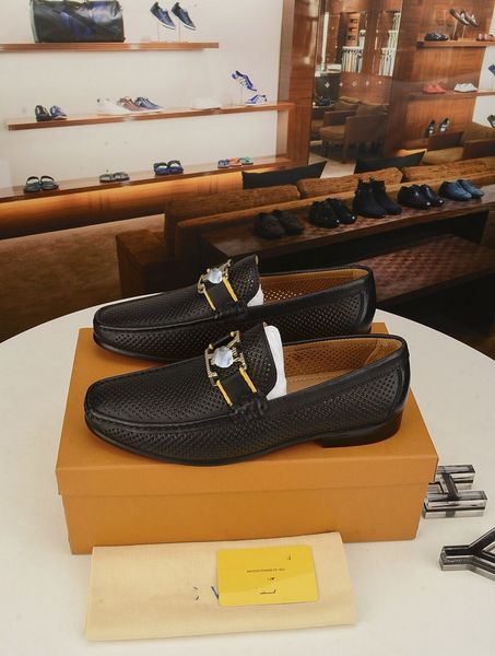 luxury men's suede soft penny loafers embroidered design flat slip-on formal men's velvet loafer dress shoes size 6~11 chaussure h, Black
luxury men's suede soft penny loafers embroidered design flat slip-on formal men's velvet loafer dress shoes size 6~11 chaussure h, Black
