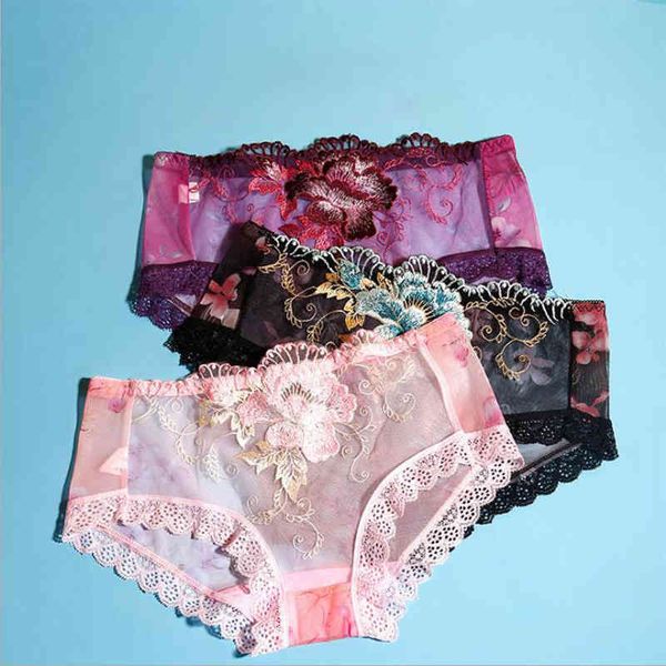 big flower embroidered lace women's underwear panties briefs low waist large size seamless women intimates, Red;black
big flower embroidered lace women's underwear panties briefs low waist large size seamless women intimates, Red;black