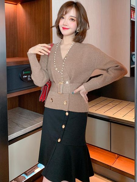 temperament v-neck double-breasted belted waist brim generous knitting cardigan women's winter tracksuits, Gray
temperament v-neck double-breasted belted waist brim generous knitting cardigan women's winter tracksuits, Gray