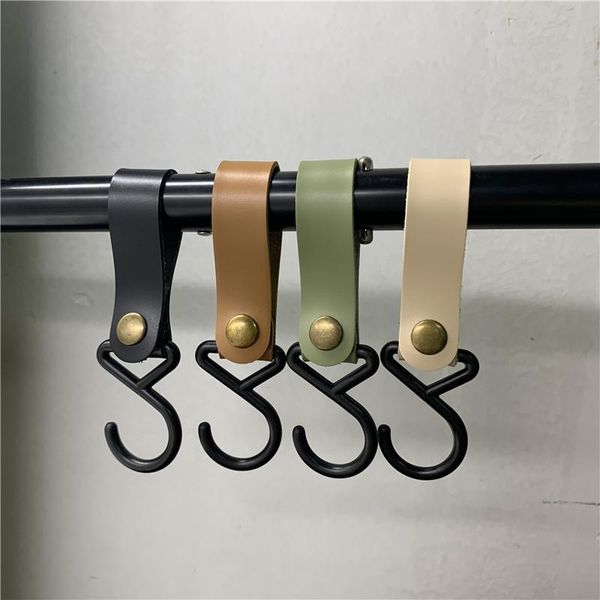 2pcs outdoor pu leather hooks camping tripod clothes storage portable hiking hanger hook tableware bag & rails
2pcs outdoor pu leather hooks camping tripod clothes storage portable hiking hanger hook tableware bag & rails
