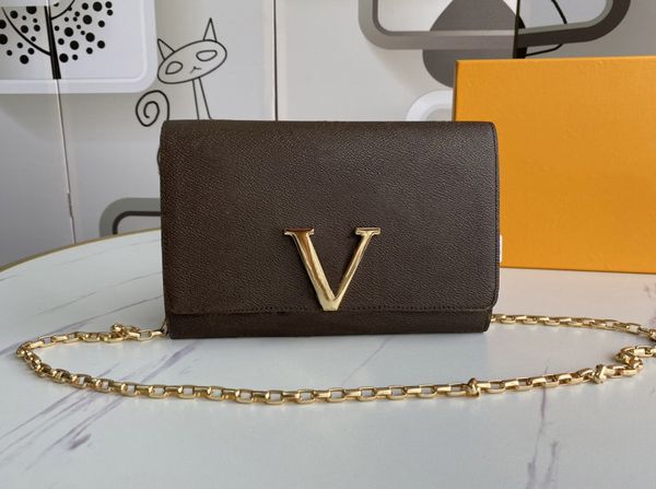 fashion designers women handbags luxurys lady shoulder bags highs quality leather messenger bag classic flowers crossbody purses chains plai
fashion designers women handbags luxurys lady shoulder bags highs quality leather messenger bag classic flowers crossbody purses chains plai