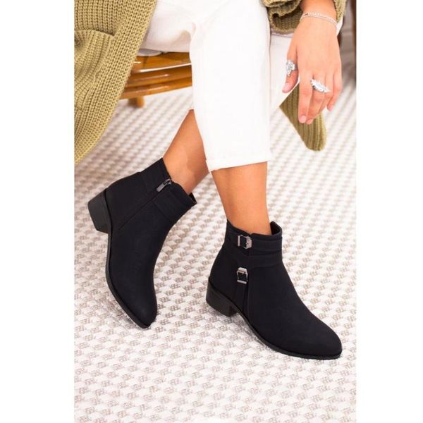 boots black color blucked detail pu leather nubuck season 2021 fashion winter autmn zipper standard mold female women shoes
boots black color blucked detail pu leather nubuck season 2021 fashion winter autmn zipper standard mold female women shoes