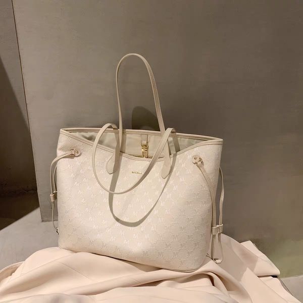 designers womens handbags bags 2021 french senior designer summer jacquard weaving and pu stitching women's bags, large capacity tote b
designers womens handbags bags 2021 french senior designer summer jacquard weaving and pu stitching women's bags, large capacity tote b