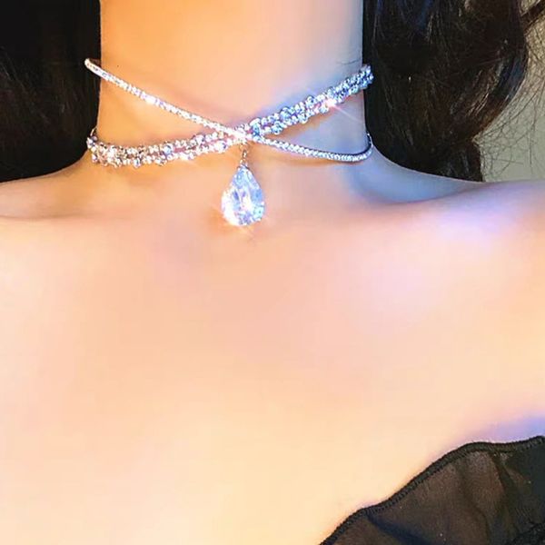 heartbeat tears choker necklace hairpin rhinestone collar high sense luxury thin clavicle chain, Black
heartbeat tears choker necklace hairpin rhinestone collar high sense luxury thin clavicle chain, Black