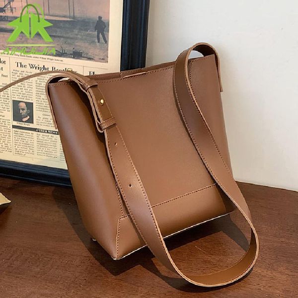 evening bags pu leather women son and mother shoulder bag designer handbag capacity female bucket messenger ba
evening bags pu leather women son and mother shoulder bag designer handbag capacity female bucket messenger ba