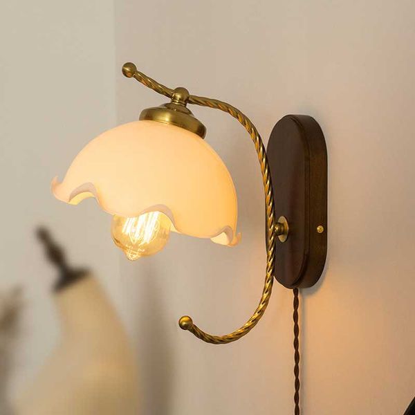 american vintage glass wall lamp warm bedroom bedside cafe b&b decorative lights
american vintage glass wall lamp warm bedroom bedside cafe b&b decorative lights