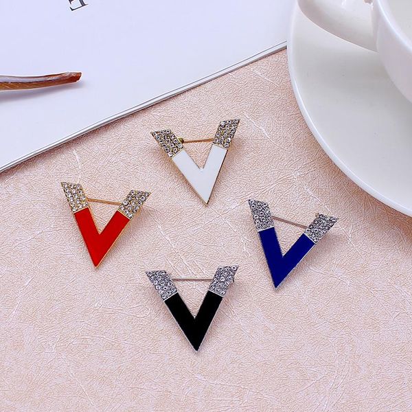 pins, brooches red, white, blue and black v word collar stickpin inlaid with rhinestone zircon lapel pin simple generous ornament, Gray
pins, brooches red, white, blue and black v word collar stickpin inlaid with rhinestone zircon lapel pin simple generous ornament, Gray