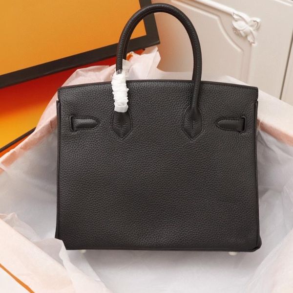 evening bags 2021 ladies' handbags, high-quality fashion leather and shoulder bags, delivery all over the world.
evening bags 2021 ladies' handbags, high-quality fashion leather and shoulder bags, delivery all over the world.