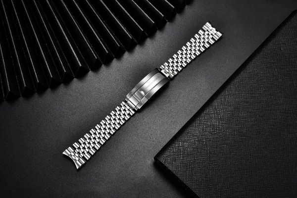 watch bands jubilee bracelet, stainless steel material suitable for pd-1662, table width 20mm, length 220mm, Black;brown
watch bands jubilee bracelet, stainless steel material suitable for pd-1662, table width 20mm, length 220mm, Black;brown