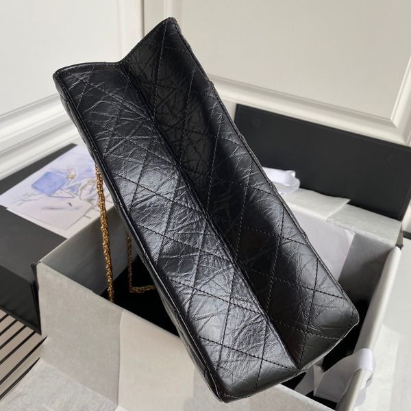 as6611 latest lady's shopping bag french designer 7a high-end customized quality leisure fashion style
as6611 latest lady's shopping bag french designer 7a high-end customized quality leisure fashion style