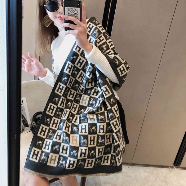 shawl autumn and winter h letter cashmere women's scarf, Blue;gray 
shawl autumn and winter h letter cashmere women's scarf, Blue;gray