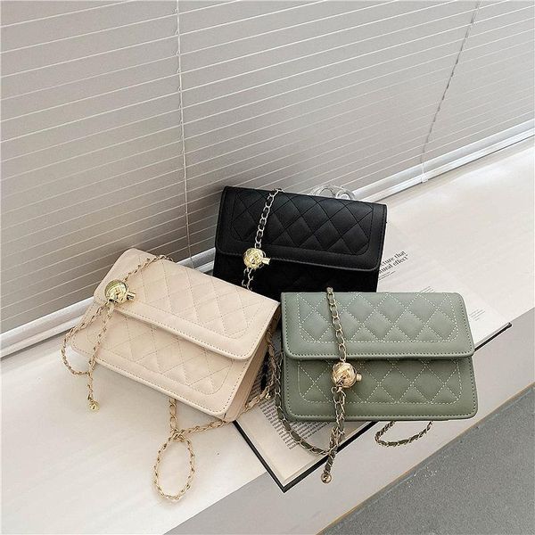 evening bags pu leather chain mobile phone shoulder simple lingge small square bag women's luxury handbags for women 2021 novelties 
evening bags pu leather chain mobile phone shoulder simple lingge small square bag women's luxury handbags for women 2021 novelties