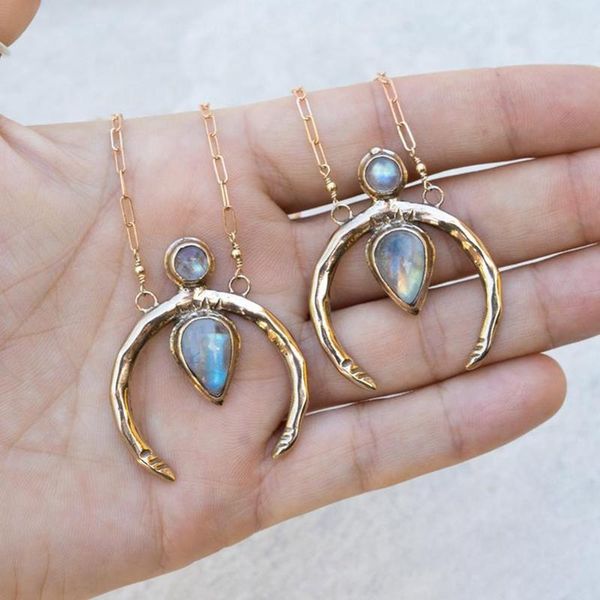 vintage alloy chain copper plated gold colored zircon horn crescent pendant necklace for women charm jewelry gift necklaces, Silver
vintage alloy chain copper plated gold colored zircon horn crescent pendant necklace for women charm jewelry gift necklaces, Silver