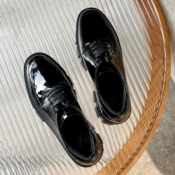 dress shoes mljuese 2021 women pumps patent leather autumn spring black color lace up square heel high heels party size 42
dress shoes mljuese 2021 women pumps patent leather autumn spring black color lace up square heel high heels party size 42