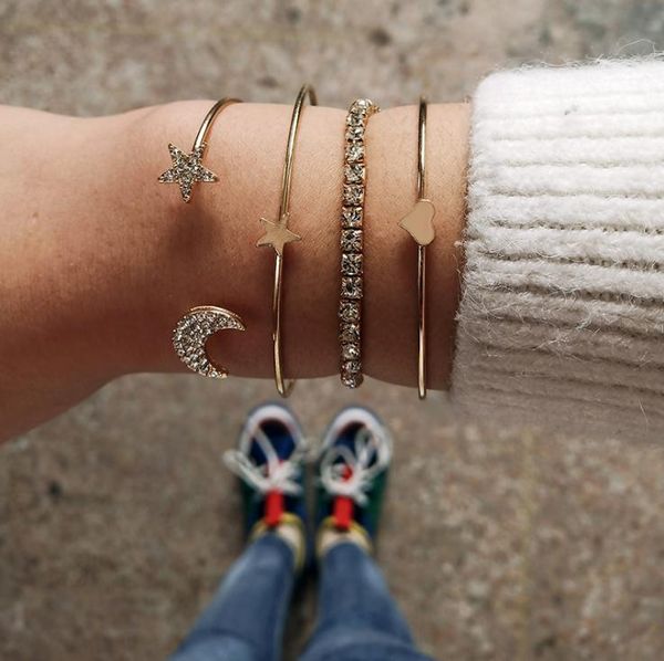 charm 4 pcs/set crystal gold silver bracelets & bangles for women heart star moon bracelet set femme fashion hand jewelry gift link, chain, Black
charm 4 pcs/set crystal gold silver bracelets & bangles for women heart star moon bracelet set femme fashion hand jewelry gift link, chain, Black
